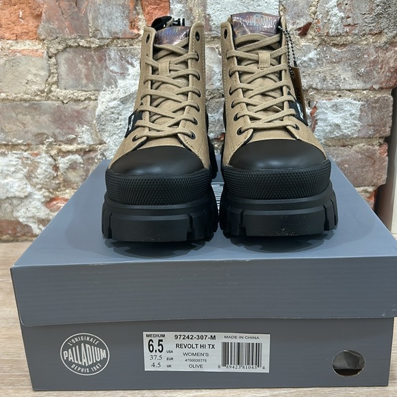 Palladium Revolt Hi TX Platform Boot Women’s Size 6.5 M 97242-307-M Olive New - Picture 7 of 7